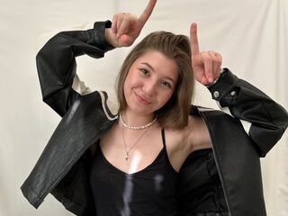 camgirl showing pussy CwenAspen