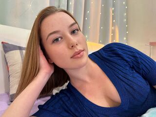 camgirl masturbating with sex toy VictoriaBriant
