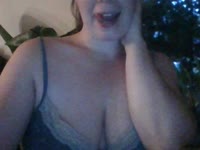 Hi, I´m Kate and looking for a bit of fun. Welcome to join me :)