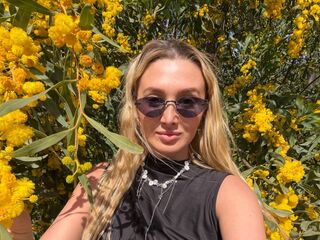 jasmin video DelaineClowerd