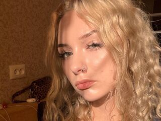 fingering webcam girl EliseHulvey