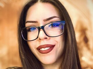 free webcam EmaLowee