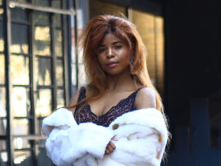 chatroom webcam FifiCaramel