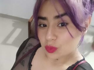 camwhore masturbating with vibrator LorentQuint