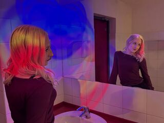 webcam babe chat room LucilleWiste