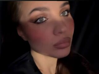 camgirl playing with dildo SeemaRedhouse