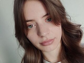 naughty camgirl masturbating SerenaWempa