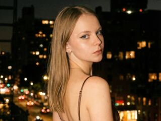nude web cam SophiePeachy