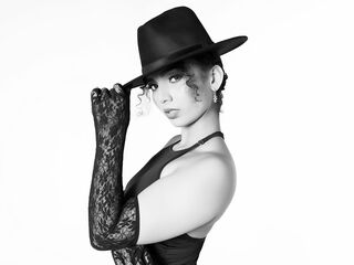 webcam girl chatroom VeraBellucci