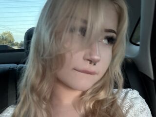 beautiful camgirl VerlieRentar