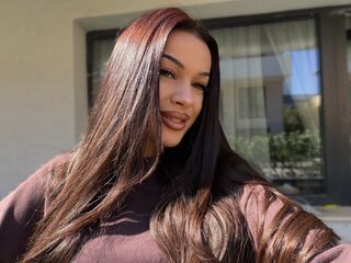 topless webcamgirl AriaVex