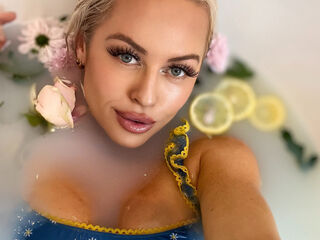 live cam girl gallery IsabellaSaturn