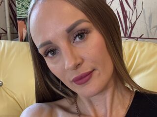 free webcam chatroom MonaLika
