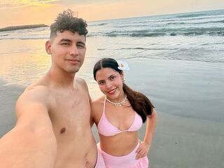 adult webcam chatroom SaraAndrex