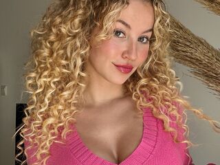 femdom cam girl KarolinaRomero