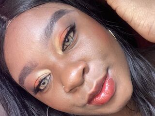 golden shower live cam YaraGwen