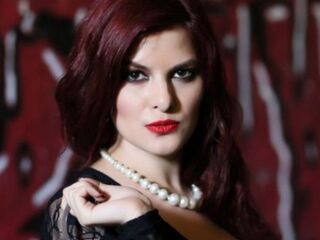 naked camgirl photo AldeaKnox