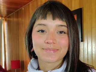 camgirl masturbating AliceMorely