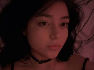 flirt chat room AlisaGlow