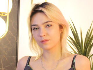 adult chatroom AlysiaBennet