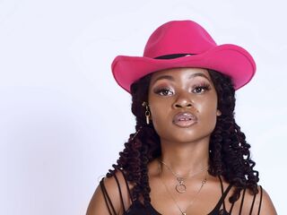 adult cam chat room AmaAmivie