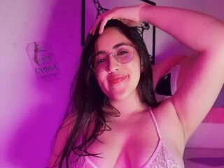 live show AmyVele