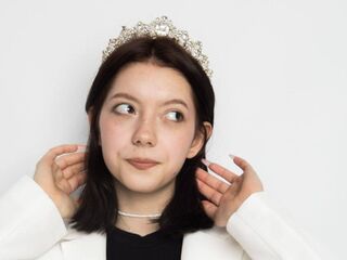 camslut fingering pussy ArielleTewell