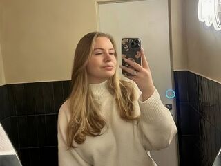 camsex show AryaThomas