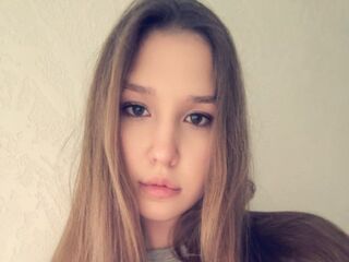 girl nude AvaKriek