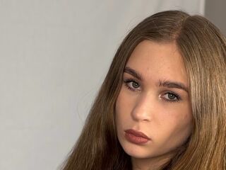 adult webcam chatroom BaileyGagnon