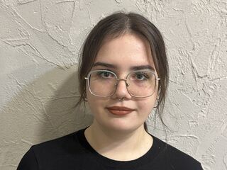 fingering webcamgirl picture BettyWatkins