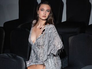 fingering camgirl video BillyeMacke