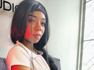 fingering webcam girl BreendaJones