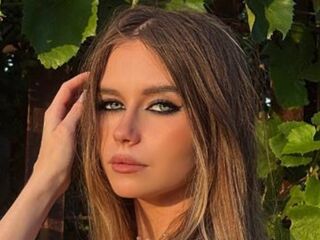 sexcam online BrunaKiebler