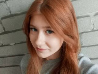 topless camgirl CandaceSempek