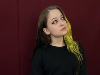 cam girl masturbating with dildo CatinaCantrell