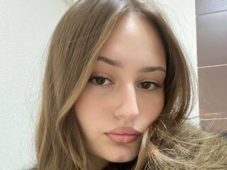 cam hooker chatroom ChauPoling
