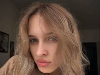 fingering cam girl ChiaMaia