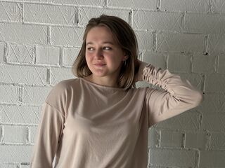 fingering webcamgirl ChristiaBenoy