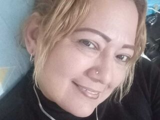 free live chatroom ClauDaniels