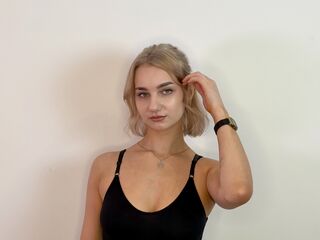 masturbating webcam girl CleoHarringtons