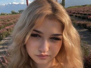 free hardcore webcam CloudyFox