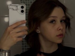 hot naked cam girl CorieDemagastris