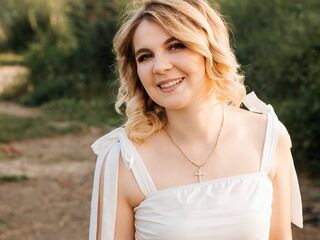 shower livecam DemetriceAkpan