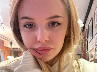 camgirl fingering wet pussy DevonaBradner