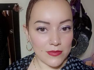 beautiful girlcam DinaCarl