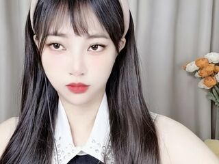 nude webcam DoraConan