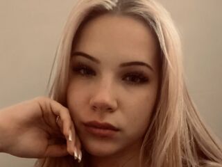 hot strip tease cam EleonoraTutuska