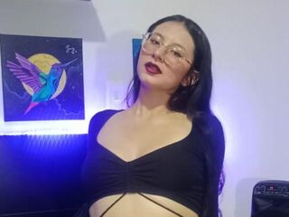 cam girl playing with dildo EmberCullen