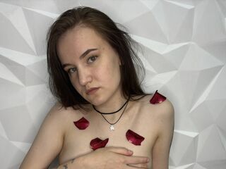 hot cam girl masturbating with vibrator EmiliaMarei
